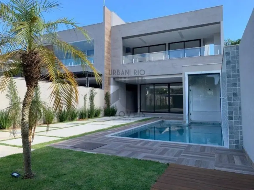 Casa de Condomínio com 4 quartos à venda, 360m2 em Barra da Tijuca, Rio De Janeiro - RJ - imagem 3 Foto 3 de Casa de Condomínio com 4 quartos à venda, 360m2 em Barra da Tijuca, Rio De Janeiro - RJ