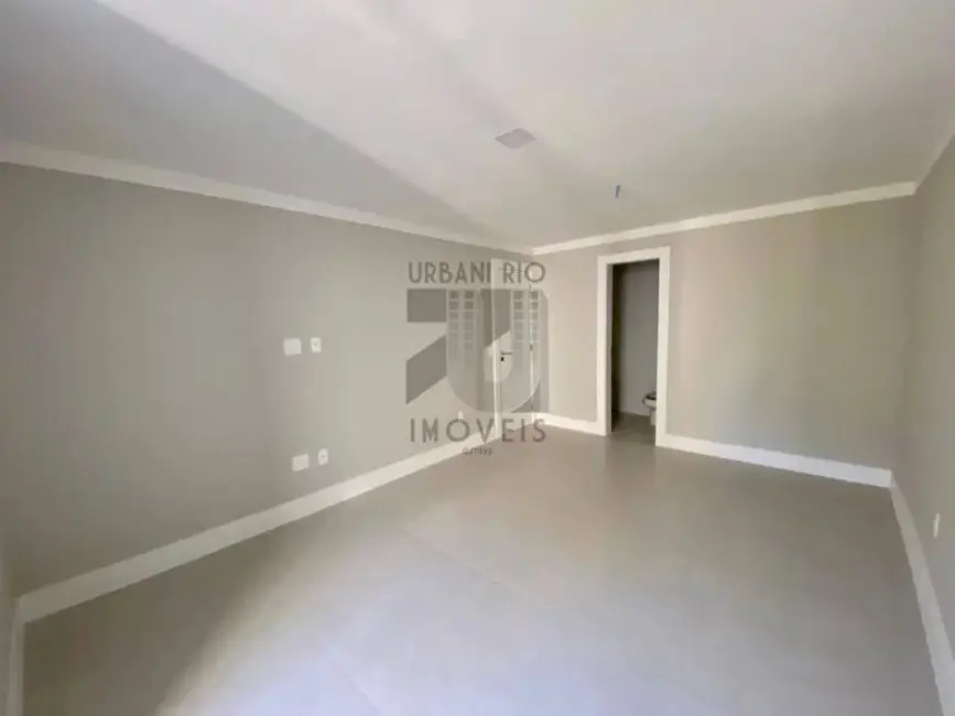 Casa de Condomínio com 4 quartos à venda, 360m2 em Barra da Tijuca, Rio De Janeiro - RJ - imagem 9 Foto 9 de Casa de Condomínio com 4 quartos à venda, 360m2 em Barra da Tijuca, Rio De Janeiro - RJ