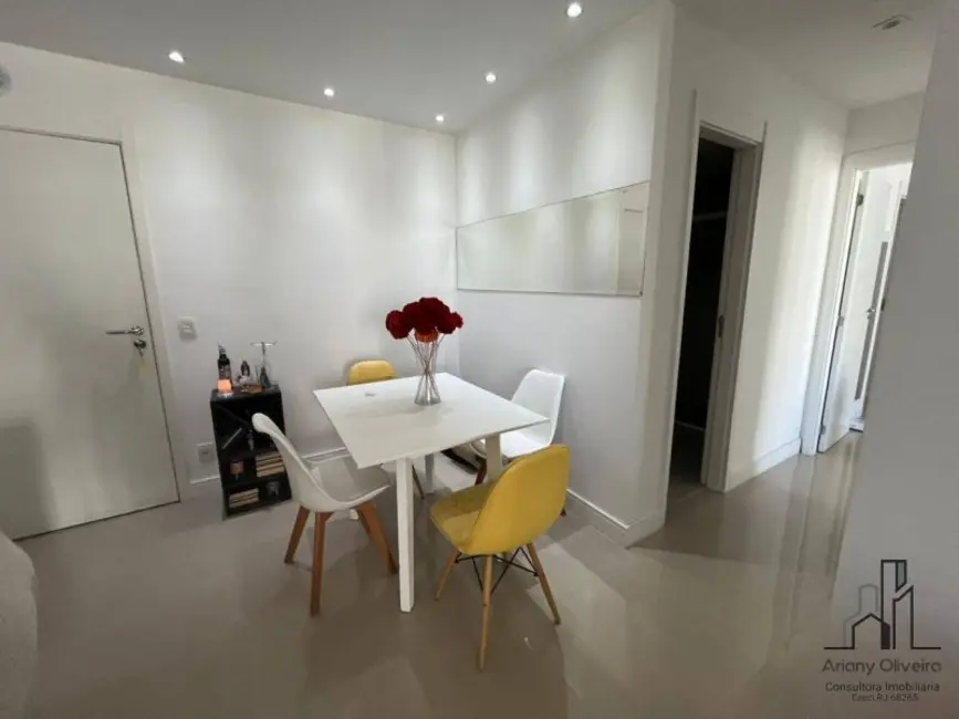 Foto 4 de Apartamento com 2 quartos à venda, 70m2 em Rio De Janeiro - RJ