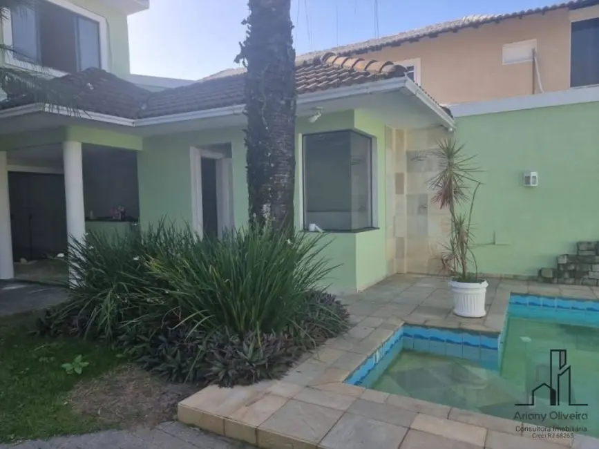 Casa de Condomínio com 5 quartos à venda, 300m2 em Recreio dos Bandeirantes, Rio De Janeiro - RJ - imagem 3 Foto 3 de Casa de Condomínio com 5 quartos à venda, 300m2 em Recreio dos Bandeirantes, Rio De Janeiro - RJ
