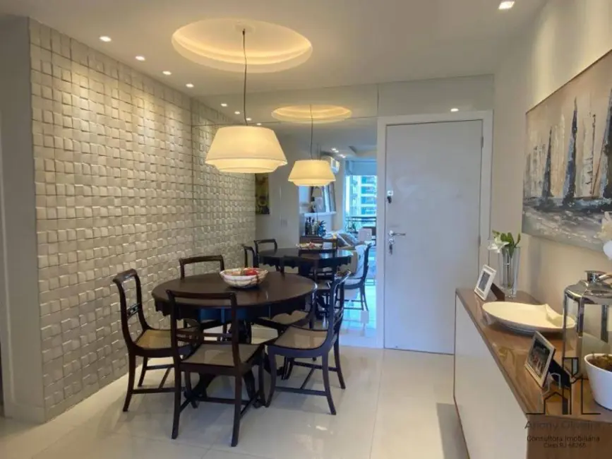 Apartamento com 2 quartos à venda, 70m2 em Rio De Janeiro - RJ - imagem 2 Foto 2 de Apartamento com 2 quartos à venda, 70m2 em Rio De Janeiro - RJ