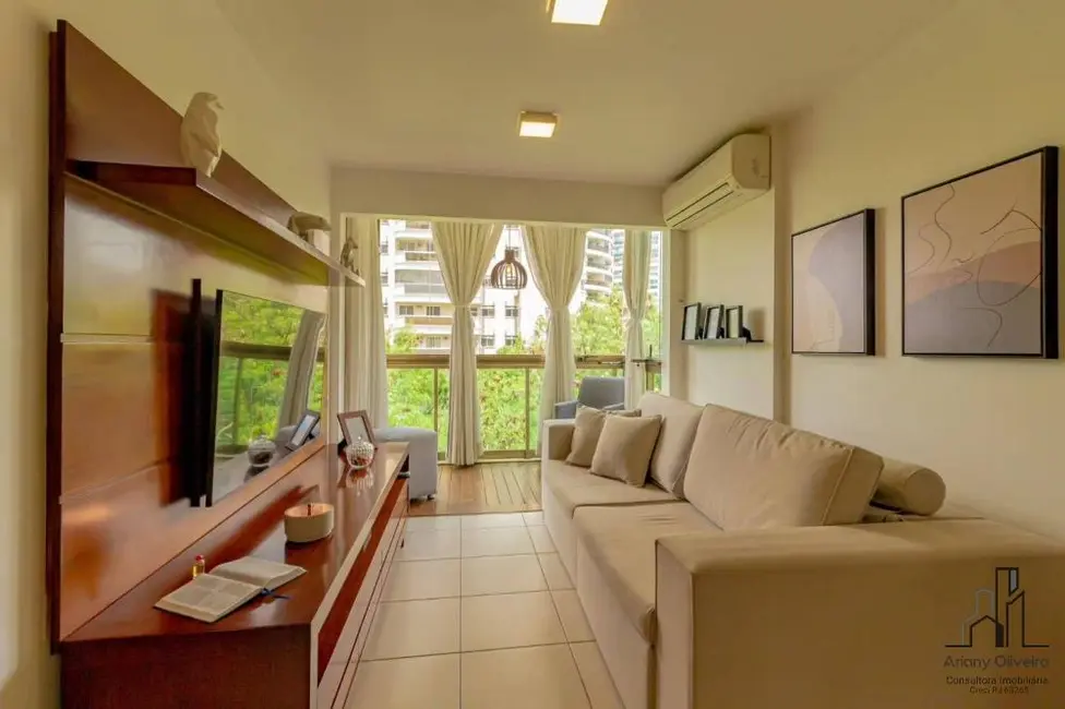 Foto 2 de Apartamento com 2 quartos à venda, 70m2 em Jacarepaguá, Rio De Janeiro - RJ