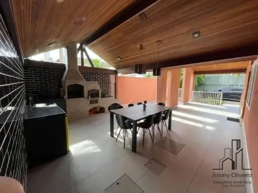 Casa de Condomínio com 3 quartos à venda, 180m2 em Recreio dos Bandeirantes, Rio De Janeiro - RJ - imagem 4 Foto 4 de Casa de Condomínio com 3 quartos à venda, 180m2 em Recreio dos Bandeirantes, Rio De Janeiro - RJ
