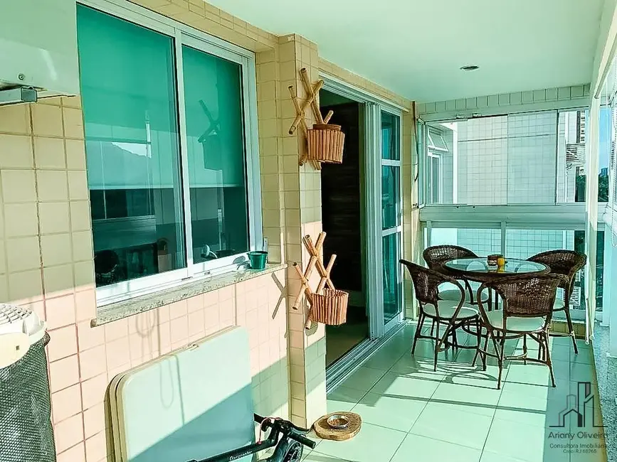 Foto 2 de Apartamento com 2 quartos à venda, 70m2 em Rio De Janeiro - RJ