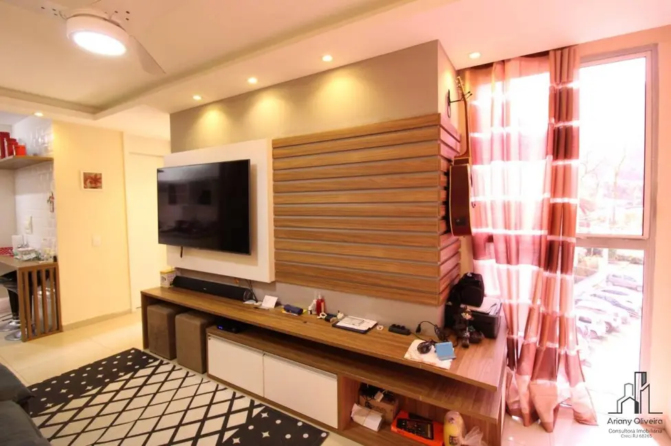 Foto 3 de Apartamento com 2 quartos à venda, 45m2 em Camorim, Rio De Janeiro - RJ