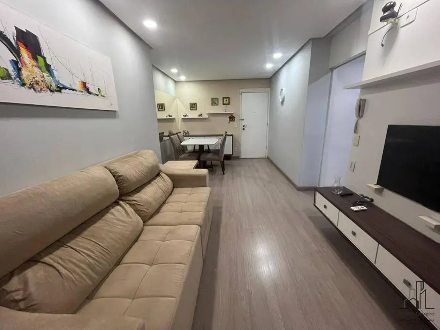 Foto 2 de Apartamento com 2 quartos à venda, 70m2 em Rio De Janeiro - RJ
