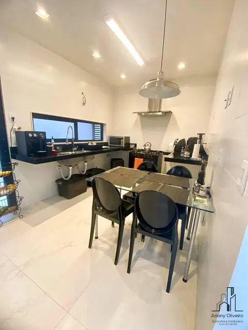 Casa de Condomínio com 5 quartos à venda, 370m2 em Recreio dos Bandeirantes, Rio De Janeiro - RJ - imagem 8 Foto 8 de Casa de Condomínio com 5 quartos à venda, 370m2 em Recreio dos Bandeirantes, Rio De Janeiro - RJ