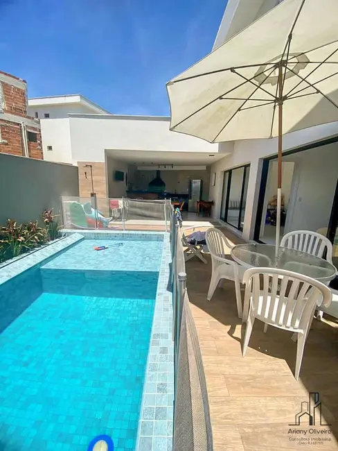 Casa de Condomínio com 5 quartos à venda, 370m2 em Recreio dos Bandeirantes, Rio De Janeiro - RJ - imagem 4 Foto 4 de Casa de Condomínio com 5 quartos à venda, 370m2 em Recreio dos Bandeirantes, Rio De Janeiro - RJ