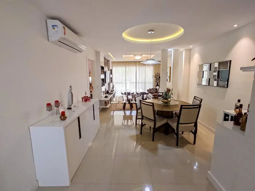 Casa de Condomínio com 4 quartos à venda, 214m2 em Recreio dos Bandeirantes, Rio De Janeiro - RJ - imagem 4 Foto 4 de Casa de Condomínio com 4 quartos à venda, 214m2 em Recreio dos Bandeirantes, Rio De Janeiro - RJ