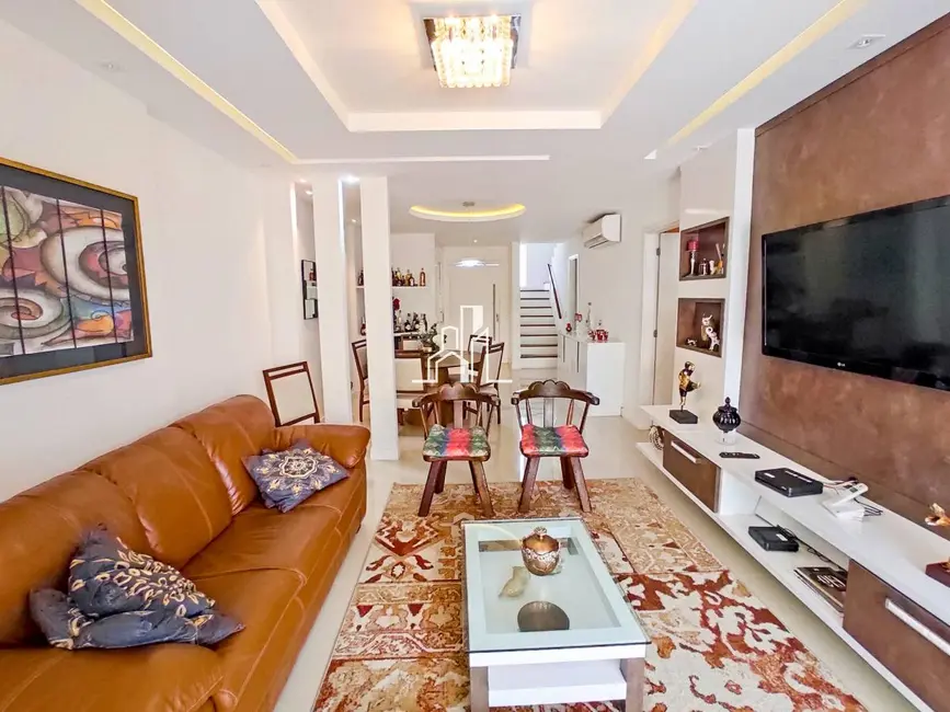 Casa de Condomínio com 4 quartos à venda, 214m2 em Recreio dos Bandeirantes, Rio De Janeiro - RJ - imagem 7 Foto 7 de Casa de Condomínio com 4 quartos à venda, 214m2 em Recreio dos Bandeirantes, Rio De Janeiro - RJ