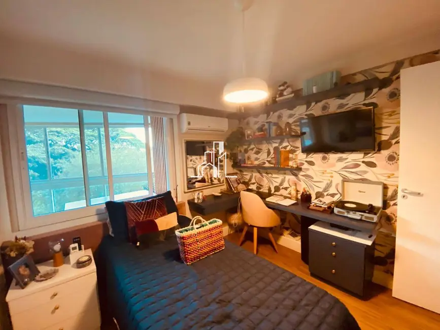 Apartamento com 3 quartos à venda, 138m2 em Jacarepaguá, Rio De Janeiro - RJ - imagem 1 Foto 1 de Apartamento com 3 quartos à venda, 138m2 em Jacarepaguá, Rio De Janeiro - RJ