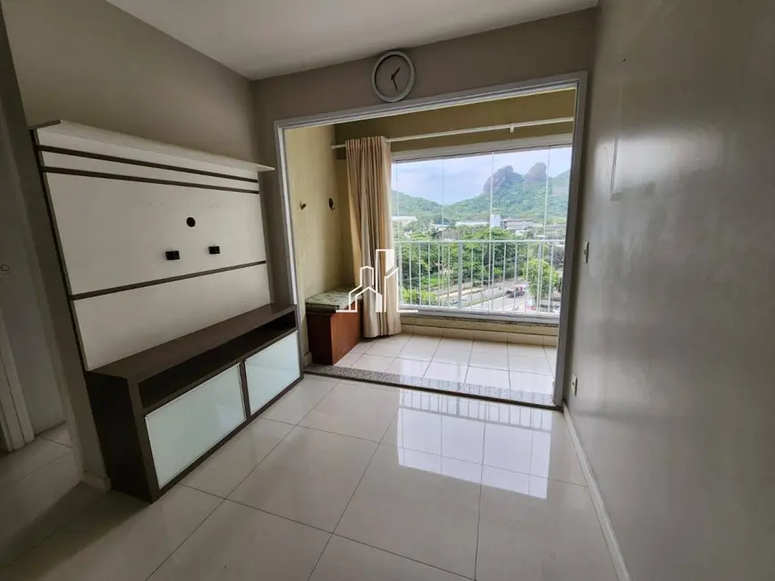 Foto 3 de Apartamento com 2 quartos à venda, 60m2 em Camorim, Rio De Janeiro - RJ