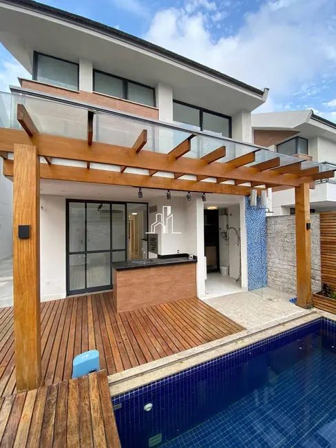 Casa de Condomínio com 3 quartos à venda, 192m2 em Recreio dos Bandeirantes, Rio De Janeiro - RJ - imagem 5 Foto 5 de Casa de Condomínio com 3 quartos à venda, 192m2 em Recreio dos Bandeirantes, Rio De Janeiro - RJ