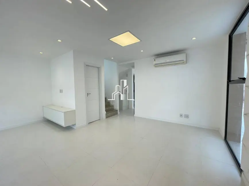 Casa de Condomínio com 3 quartos à venda, 192m2 em Recreio dos Bandeirantes, Rio De Janeiro - RJ - imagem 6 Foto 6 de Casa de Condomínio com 3 quartos à venda, 192m2 em Recreio dos Bandeirantes, Rio De Janeiro - RJ