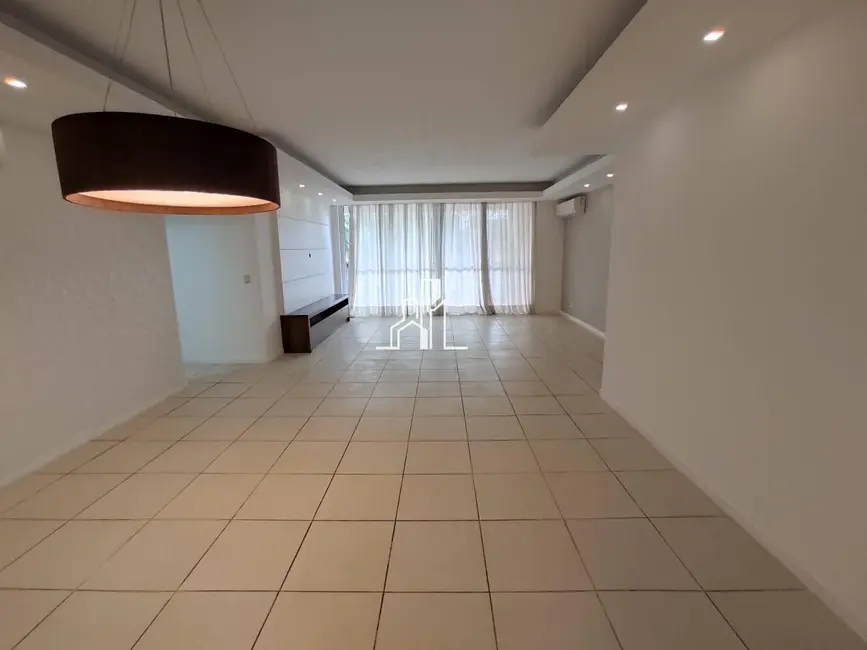 Foto 1 de Apartamento com 4 quartos para alugar, 166m2 em Rio De Janeiro - RJ