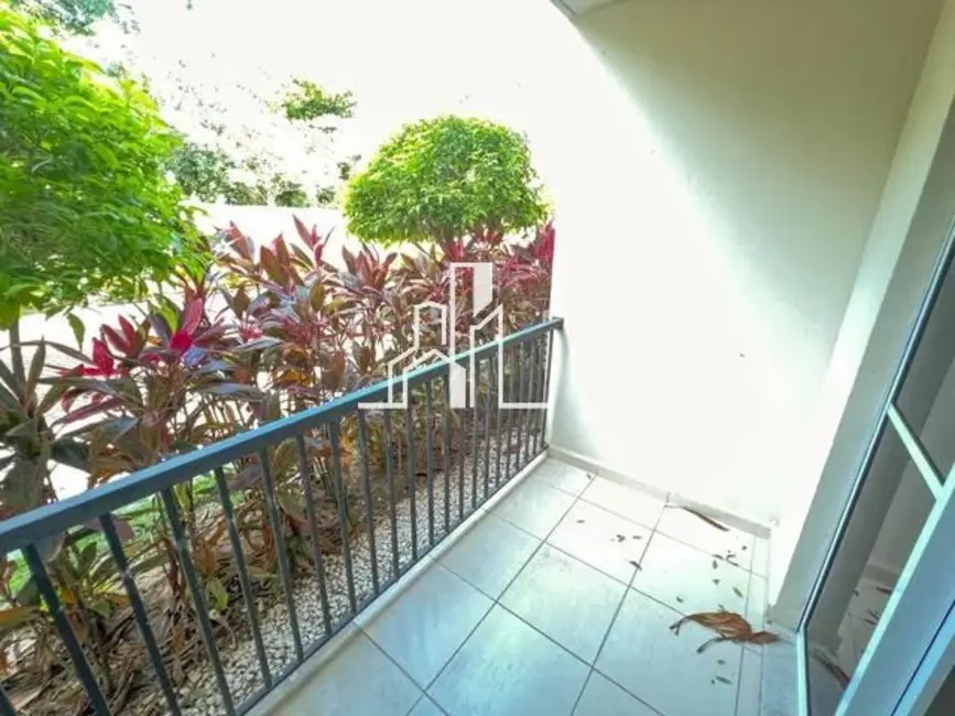 Foto 2 de Apartamento com 3 quartos para alugar, 70m2 em Camorim, Rio De Janeiro - RJ
