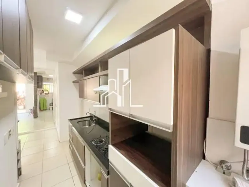 Apartamento com 3 quartos para alugar, 70m2 em Camorim, Rio De Janeiro - RJ - imagem 5 Foto 5 de Apartamento com 3 quartos para alugar, 70m2 em Camorim, Rio De Janeiro - RJ