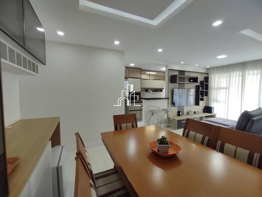 Apartamento com 3 quartos para alugar, 94m2 em Jacarepaguá, Rio De Janeiro - RJ - imagem 1 Foto 1 de Apartamento com 3 quartos para alugar, 94m2 em Jacarepaguá, Rio De Janeiro - RJ