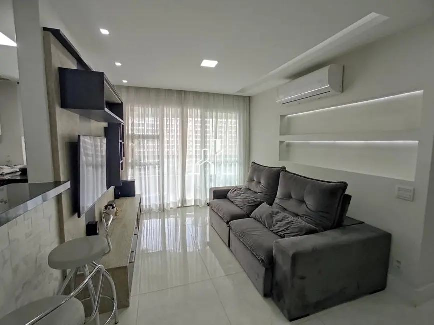 Foto 2 de Apartamento com 3 quartos para alugar, 94m2 em Jacarepaguá, Rio De Janeiro - RJ
