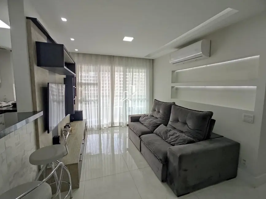 Apartamento com 3 quartos para alugar, 94m2 em Jacarepaguá, Rio De Janeiro - RJ - imagem 2 Foto 2 de Apartamento com 3 quartos para alugar, 94m2 em Jacarepaguá, Rio De Janeiro - RJ