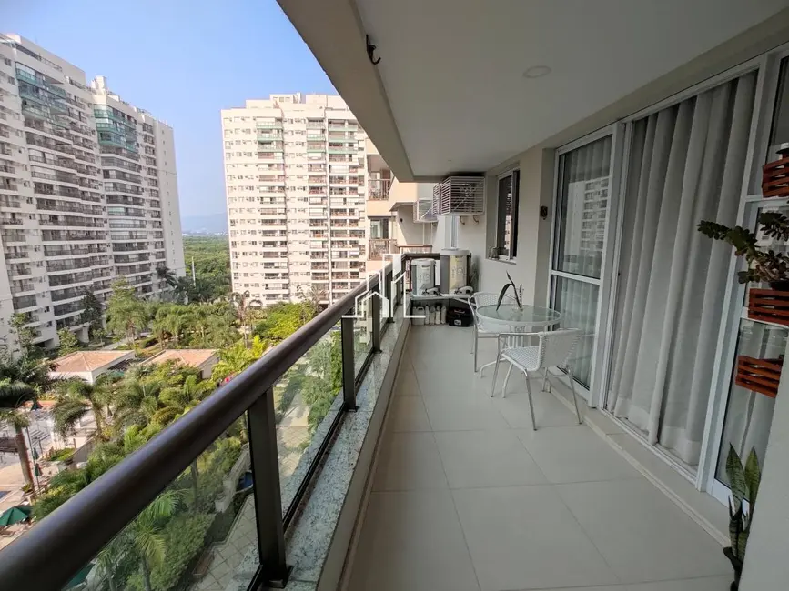 Apartamento com 3 quartos para alugar, 94m2 em Jacarepaguá, Rio De Janeiro - RJ - imagem 5 Foto 5 de Apartamento com 3 quartos para alugar, 94m2 em Jacarepaguá, Rio De Janeiro - RJ