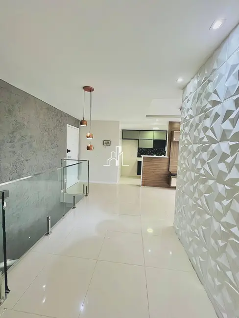 Cobertura com 2 quartos para alugar, 125m2 em Recreio dos Bandeirantes, Rio De Janeiro - RJ - imagem 9 Foto 9 de Cobertura com 2 quartos para alugar, 125m2 em Recreio dos Bandeirantes, Rio De Janeiro - RJ