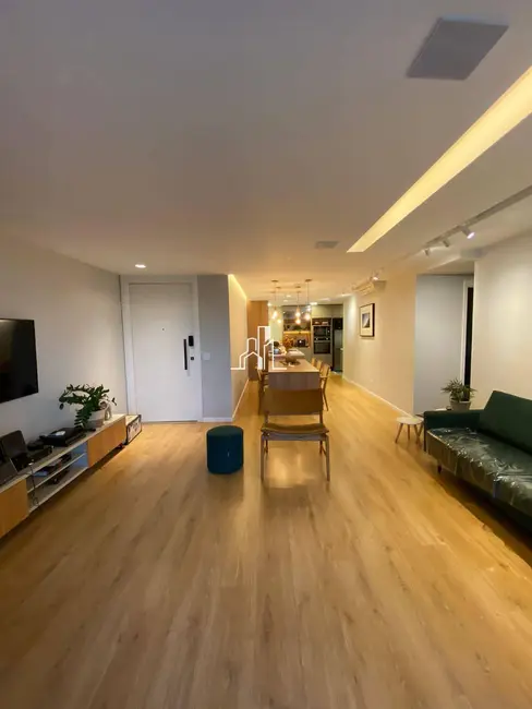 Apartamento com 3 quartos à venda, 144m2 em Rio De Janeiro - RJ - imagem 7 Foto 7 de Apartamento com 3 quartos à venda, 144m2 em Rio De Janeiro - RJ