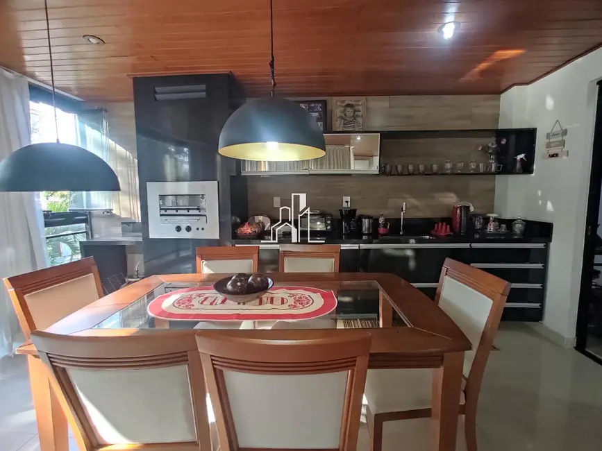 Apartamento com 3 quartos para alugar, 120m2 em Recreio dos Bandeirantes, Rio De Janeiro - RJ - imagem 8 Foto 8 de Apartamento com 3 quartos para alugar, 120m2 em Recreio dos Bandeirantes, Rio De Janeiro - RJ