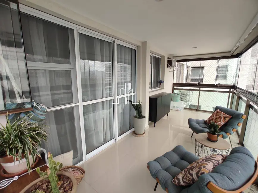 Foto 2 de Apartamento com 2 quartos à venda, 78m2 em Rio De Janeiro - RJ