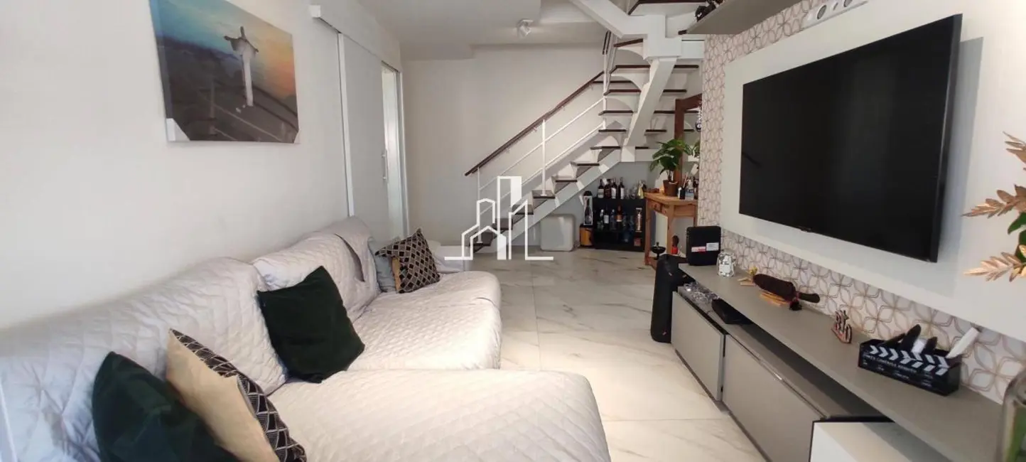 Cobertura com 3 quartos para alugar, 198m2 em Recreio dos Bandeirantes, Rio De Janeiro - RJ - imagem 6 Foto 6 de Cobertura com 3 quartos para alugar, 198m2 em Recreio dos Bandeirantes, Rio De Janeiro - RJ