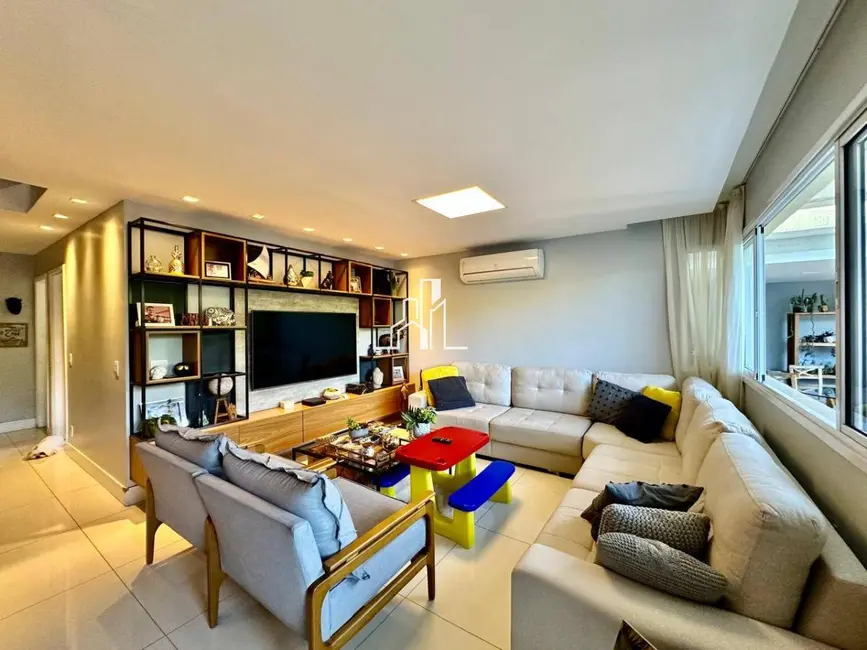 Casa de Condomínio com 5 quartos à venda, 210m2 em Recreio dos Bandeirantes, Rio De Janeiro - RJ - imagem 5 Foto 5 de Casa de Condomínio com 5 quartos à venda, 210m2 em Recreio dos Bandeirantes, Rio De Janeiro - RJ