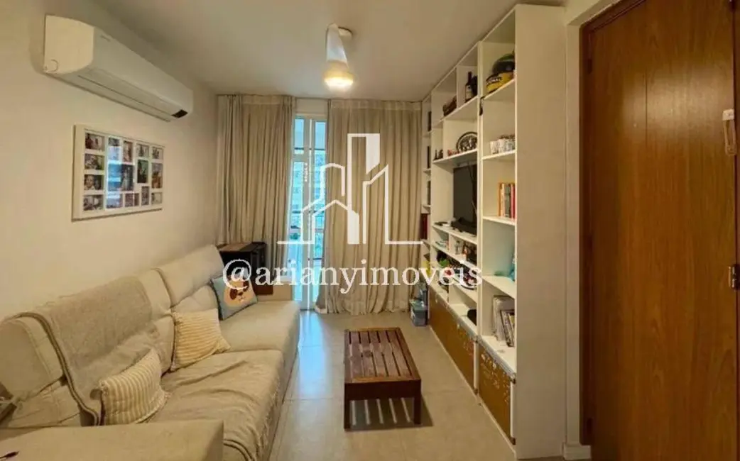 Foto 2 de Apartamento com 2 quartos à venda, 70m2 em Rio De Janeiro - RJ