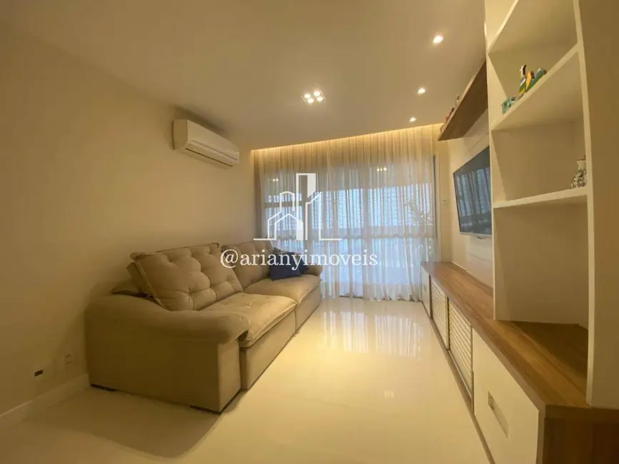 Foto 2 de Apartamento com 4 quartos à venda, 115m2 em Rio De Janeiro - RJ