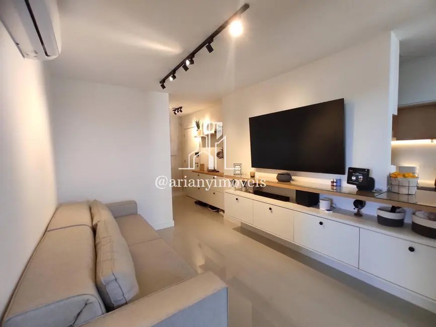 Foto 2 de Apartamento com 2 quartos à venda, 80m2 em Barra da Tijuca, Rio De Janeiro - RJ