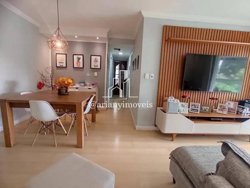 Foto 2 de Apartamento com 3 quartos à venda, 97m2 em Rio De Janeiro - RJ