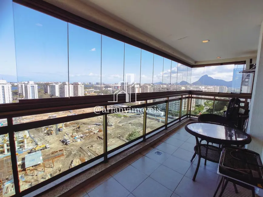 Apartamento com 3 quartos à venda, 115m2 em Rio De Janeiro - RJ - imagem 8 Foto 8 de Apartamento com 3 quartos à venda, 115m2 em Rio De Janeiro - RJ
