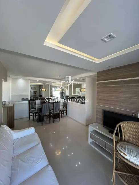 Foto 3 de Apartamento com 3 quartos à venda, 74m2 em Camorim, Rio De Janeiro - RJ