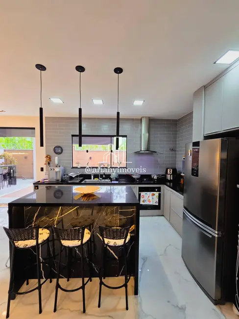 Casa de Condomínio com 4 quartos à venda, 293m2 em Vargem Pequena, Rio De Janeiro - RJ - imagem 8 Foto 8 de Casa de Condomínio com 4 quartos à venda, 293m2 em Vargem Pequena, Rio De Janeiro - RJ