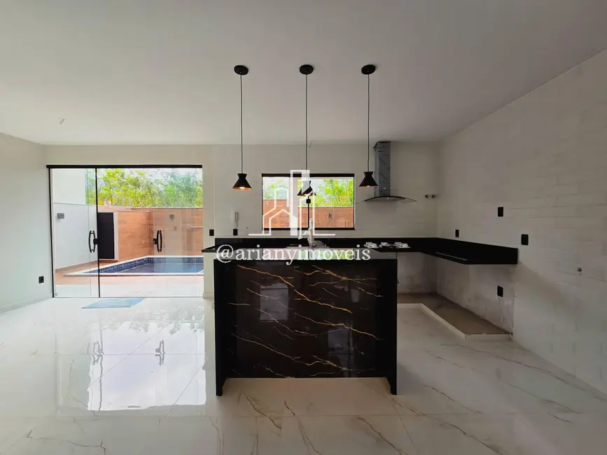 Casa de Condomínio com 4 quartos à venda, 293m2 em Vargem Pequena, Rio De Janeiro - RJ - imagem 7 Foto 7 de Casa de Condomínio com 4 quartos à venda, 293m2 em Vargem Pequena, Rio De Janeiro - RJ