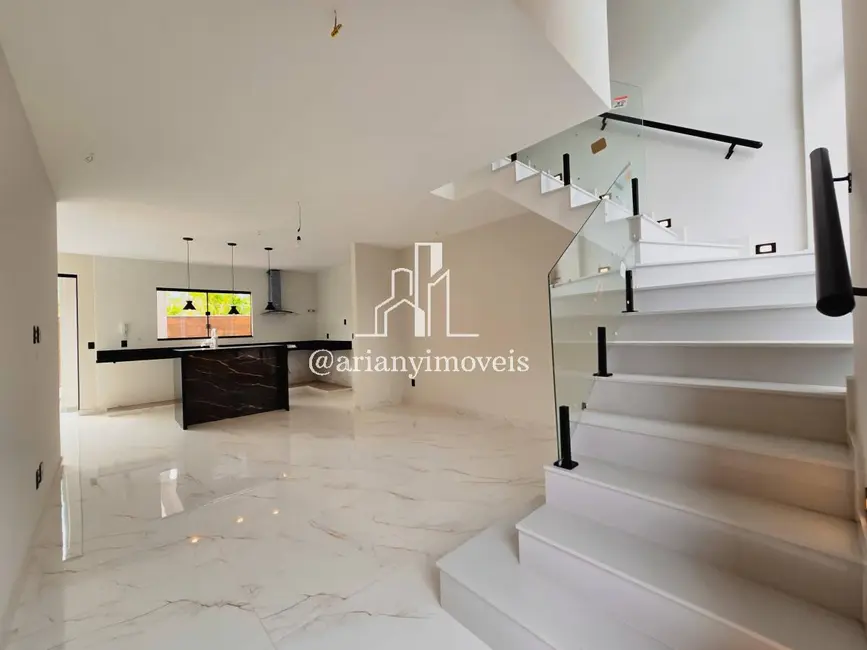 Casa de Condomínio com 4 quartos à venda, 293m2 em Vargem Pequena, Rio De Janeiro - RJ - imagem 4 Foto 4 de Casa de Condomínio com 4 quartos à venda, 293m2 em Vargem Pequena, Rio De Janeiro - RJ