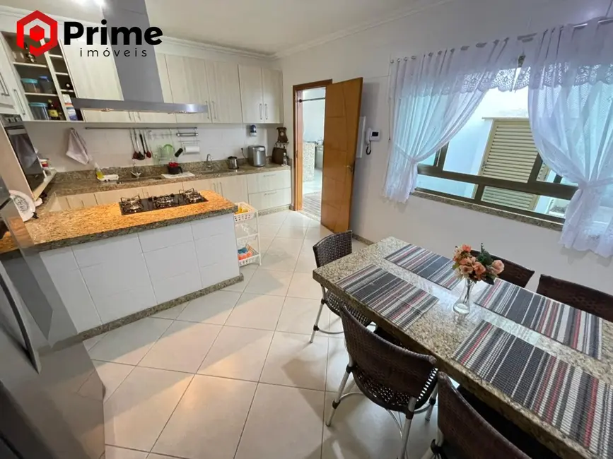 Casa com 3 quartos à venda, 250m2 em Colina de Laranjeiras, Serra - ES - imagem 2 Foto 2 de Casa com 3 quartos à venda, 250m2 em Colina de Laranjeiras, Serra - ES