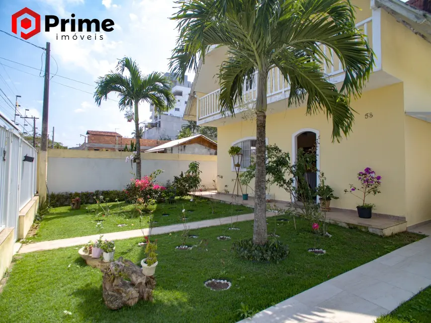 Foto 1 de Casa com 5 quartos à venda, 250m2 em Nova Guarapari, Guarapari - ES
