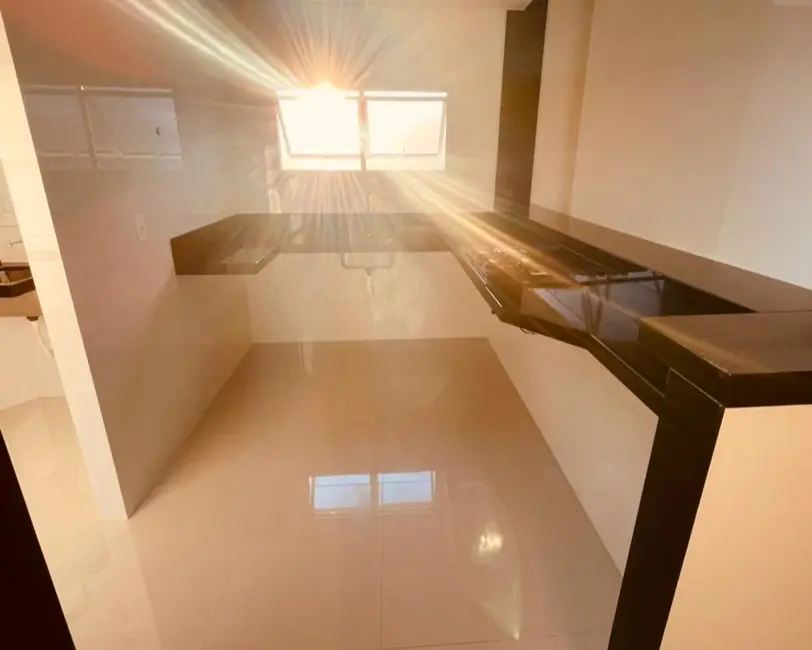 Apartamento com 3 quartos à venda, 121m2 em Centro, Guarapari - ES - imagem 5 Foto 5 de Apartamento com 3 quartos à venda, 121m2 em Centro, Guarapari - ES