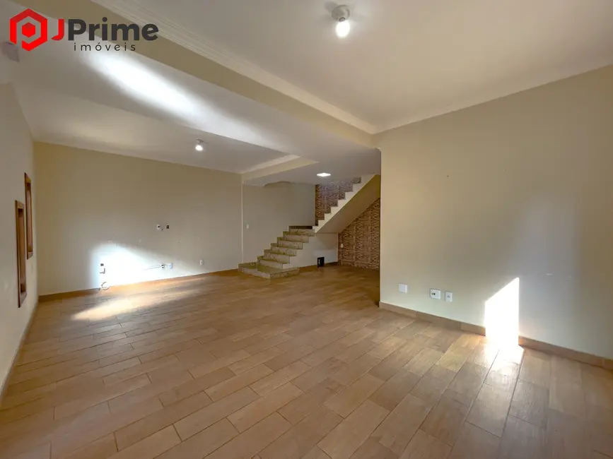 Casa com 5 quartos à venda, 250m2 em Praia do Morro, Guarapari - ES - imagem 6 Foto 6 de Casa com 5 quartos à venda, 250m2 em Praia do Morro, Guarapari - ES