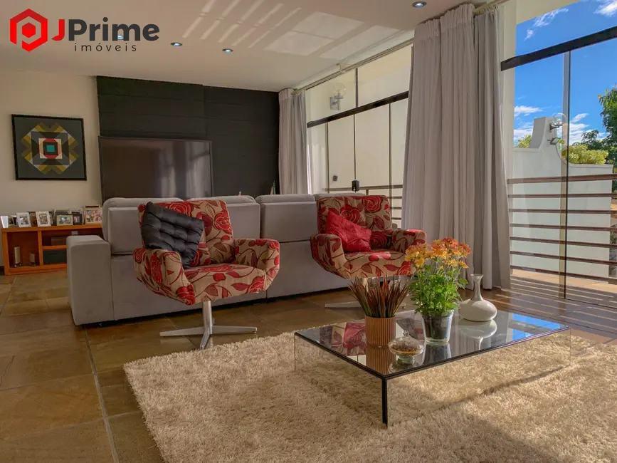 Foto 3 de Casa com 5 quartos à venda, 401m2 em São Judas Tadeu, Guarapari - ES