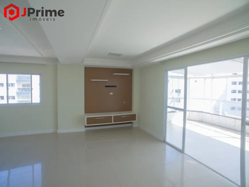Foto 4 de Apartamento com 3 quartos à venda, 243m2 em Centro, Guarapari - ES