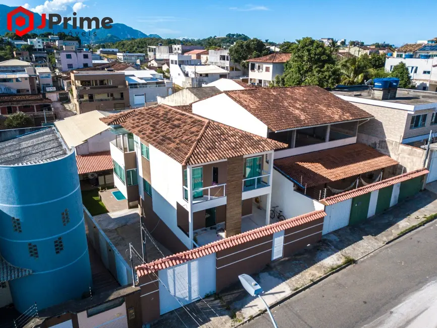 Foto 7 de Casa com 4 quartos à venda, 279m2 em Itapebussu, Guarapari - ES