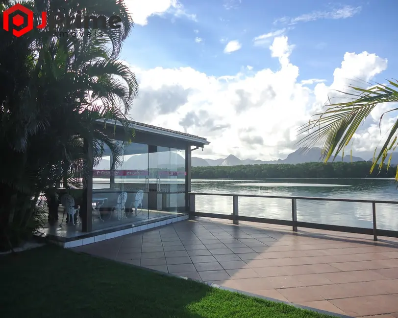 Foto 8 de Casa com 4 quartos à venda, 300m2 em São Judas Tadeu, Guarapari - ES