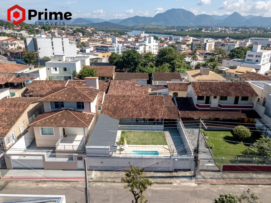 Casa com 4 quartos à venda, 280m2 em São Judas Tadeu, Guarapari - ES - imagem 2 Foto 2 de Casa com 4 quartos à venda, 280m2 em São Judas Tadeu, Guarapari - ES