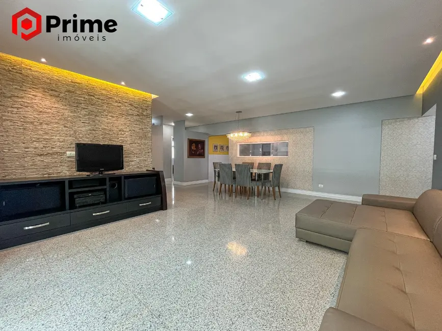 Apartamento com 3 quartos à venda, 220m2 em Centro, Guarapari - ES - imagem 4 Foto 4 de Apartamento com 3 quartos à venda, 220m2 em Centro, Guarapari - ES